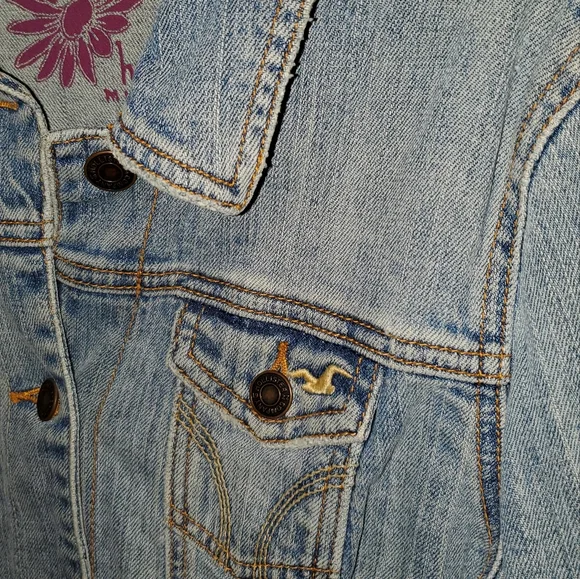 Hollister jean jacket. - Picture 3 of 3